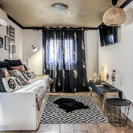 Chic And Luxury Suite!! *